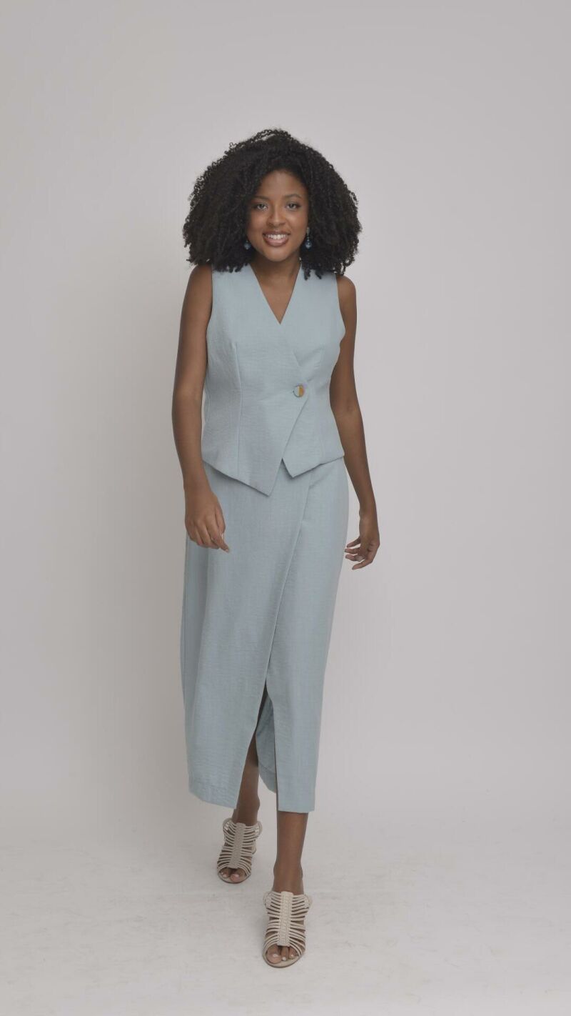 Imagem de Conjunto de Alfaiataria com Saia Longa e Colete com Botões Detalhados Paula Positano - Estilo e Sofisticação - Azul
